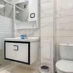 شقة 1br With Private Garage بلوفديف