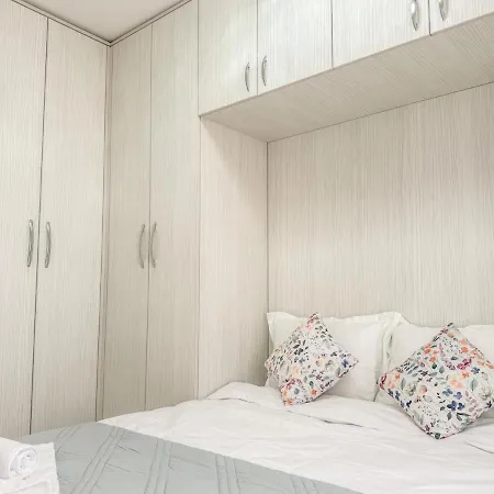 1br With Private Garage Φιλιππούπολη