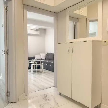 1br With Private Garage * Φιλιππούπολη