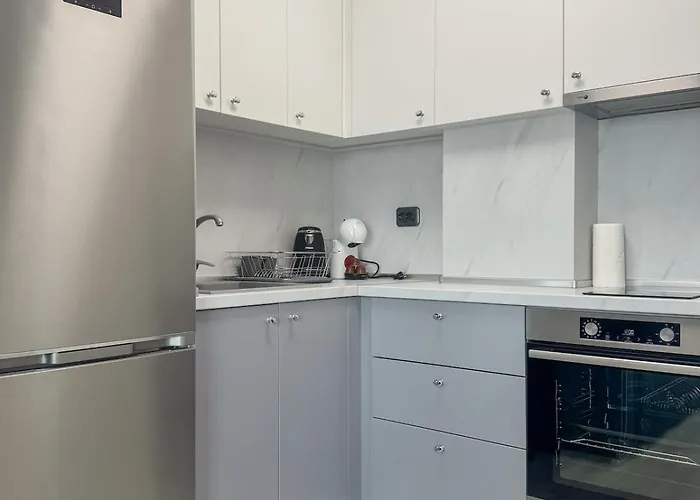 Апартаменты 1br With Private Garage