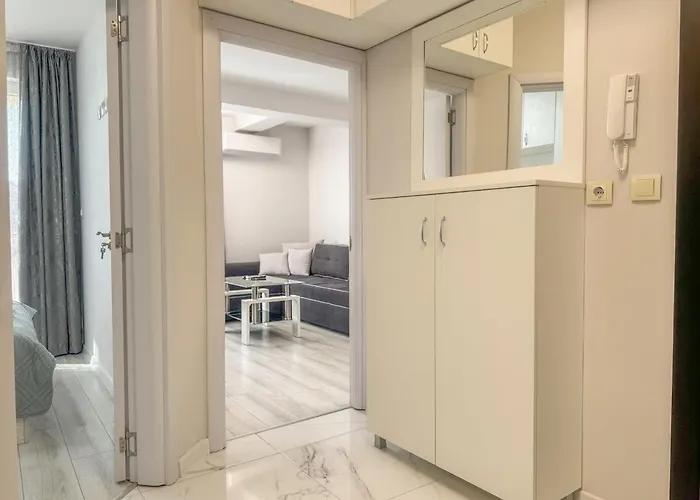 1br With Private Garage * Φιλιππούπολη